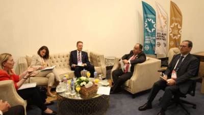 وزير المالية:الحكومة تحرص على توفير بيئة جاذبة ومحفزة للاستثمارات المحلية والأجنبية