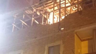 إزالة لحالة تعدٍّ بالبناء بدون ترخيص بحيِّ ثان بمدينة الإسماعيلية 