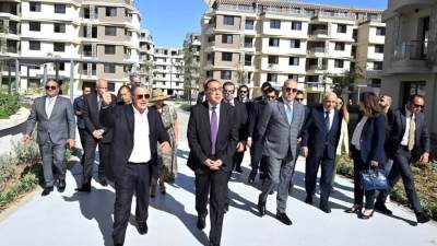 رئيس الوزراء يتفقد الأعمال النهائية للمرحلة الأولى من مشروع « باديا» بأكتوبر الجديدة