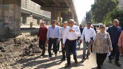 محافظ الجيزة يتابع نسب التنفيذ بأعمال تطوير وتأهيل طريق وترعة المريوطية بقطاع فيصل 