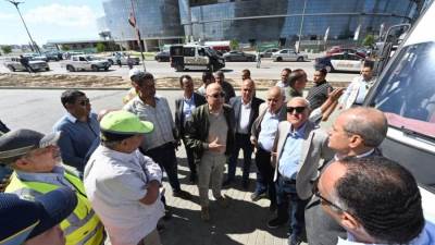 رسالة «شديدة اللهجة» من وزير الإسكان لشركات المقاولات والمكاتب الاستشارية العاملة بالعلمين الجديدة