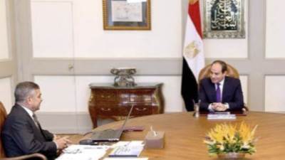 السيسي يوجه بمواصلة العمل المكثف لتنفيذ مشروعات تطوير قناة السويس
