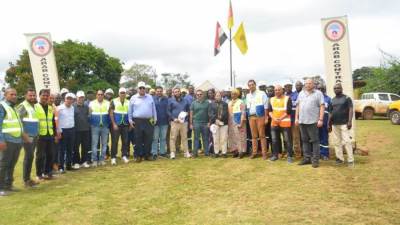 «المقاولون العرب» تبحث إمكانية فتح مجالات عمل جديدة للشركة بالكاميرون