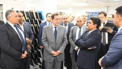 «البترول»بدء :تنفيذ مشروع إنشاء المنصة الرقمية للخامات التعدينية والذهب