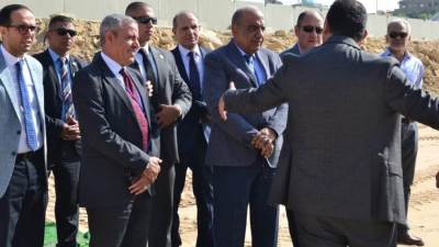 وزير قطاع الأعمال يستعرض مشروعات التطوير العقاري وتعظيم الاستفادة من أراضي شركة النصر للإسكان والتعمير