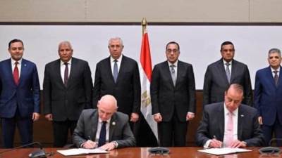 «مدبولى» يشهد توقيع مذكرة تعاون مشترك بين «قناة السويس» وشركة بلدنا القطرية