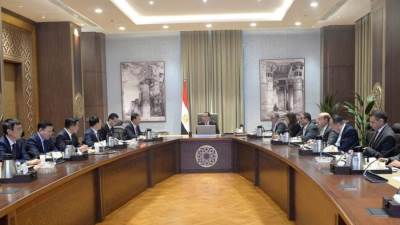 رئيس الوزراء يبحث مع مجموعة «شين كاثاي الدولية» تنفيذ مصنع لمواسير الزهر ويؤكد: دعم كامل لسرعة تنفيذ المشروع