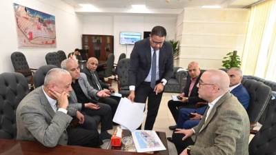 وزير الإسكان يعقد اجتماعا بمقر جهاز العلمين الجديدة ويشدد على زيادة أعداد العمالة والعمل على مدار الساعة