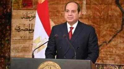 «السيسي» يوقع قانونًا لإقرار بعض التيسيرات للمصريين المقيمين بالخارج