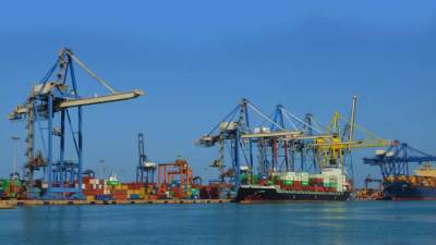 الإسكندرية لتداول الحاويات تحقق 851 مليون جنيه ارباحًا خلال الربع الأول من العام المالي الجاري