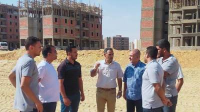 وزير الإسكان يتابع موقف العمل بمشروعات الكهرباء والمرافق والخدمات بمدينة حدائق العاصمة