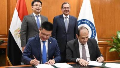 اتفاقيات تعاون بين قطاع البترول و هواوي العالمية لدعم التحول الرقمي