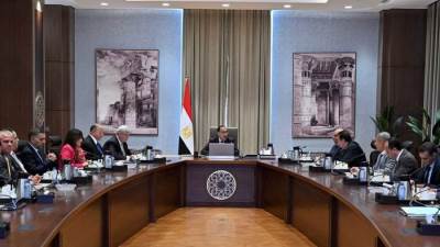 رئيس الوزراء يتابع مستجدات مشروع تطوير الهوية البصرية للطريق الدائري