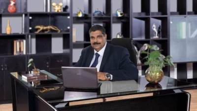 وزير الإسكان يصدر قرارا بتعيين إيهاب شديد بمنصب مدير عام التنمية بجهاز العبور الجديدة