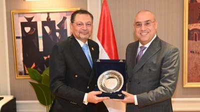 تعاون مشترك بين وزارة الإسكان وكلية التخطيط الإقليمي والعمراني للارتقاء بمستوى الخريجين