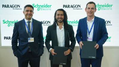 اتفاقية تعاون بين «شنايدر إلكتريك» و «باراجون» للتطوير العقاري لتعزيز الاستدامة في قطاع المباني الإدارية