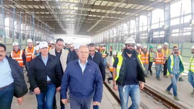 وزير النقل: القطار الكهربائي السريع يخدم المناطق العمرانية والصناعية الجديدة والقائمة