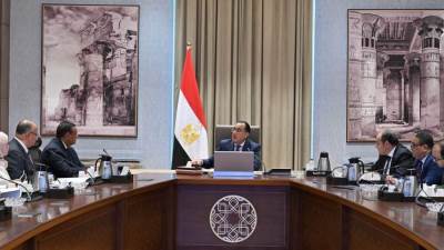 «مدبولى»: الدولة تستهدف تحويل منطقة شق الثعبان لمنطقة واعدة لتصدير الرخام والجرانيت 