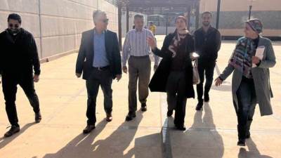 وفد من المكتب الرئيسي للبرنامج الإنمائي للأمم المتحدة يزور مشروع نظم الخلايا الشمسية بـ"جنة" أكتوبر