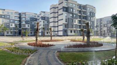 «الإسكان»:نحو 39 ألف شخص  تقدموا لحجز الوحدات السكنية المطروحة بمدينتي العبور وأسيوط الجديدتين 