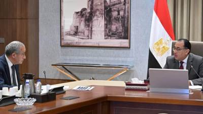 رئيس الوزراء يتابع  تنفيذ قرارات ضبط الأسواق ومشروع الصوامع 