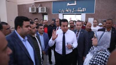 وزير الصحة يوجه بسرعة تشغيل مستشفى السويس العام بكامل طاقته