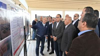 مدبولي: الدولة تهتم بتنمية وتطوير المنطقة الاقتصادية لقناة السويس لجذب الاستثمارات الأجنبية