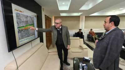 وزير الإسكان يتابع موقف تقنين أوضاع الأراضي وتنفيذ أعمال الطرق والمرافق بالمناطق المضافة لمدينة الشروق