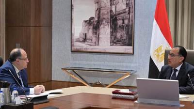 رئيس الوزراء يوجه بدعم الصادرات المصرية من الدواء