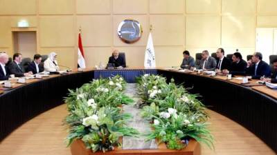 وزير النقل يتابع تقدم أعمال تنفيذ الخط الأول للقطار الكهربائي السريع