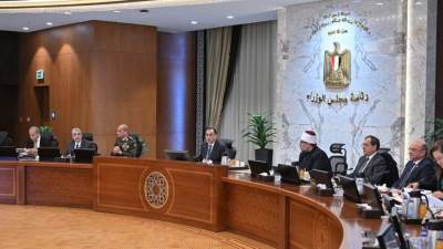 «مدبولى» يؤكد اتخاذ الإجراءات التنفيذية لقرارات الرئيس بشأن الحزمة الاجتماعية العاجلة