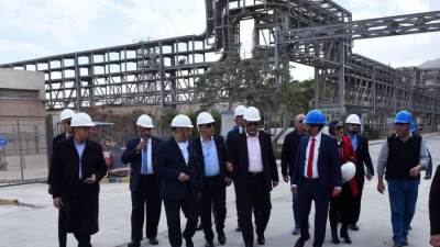 رئيس الهيئة العامة للاستثمار يبحث إقامة منطقة استثمارية جديدة بالسويس