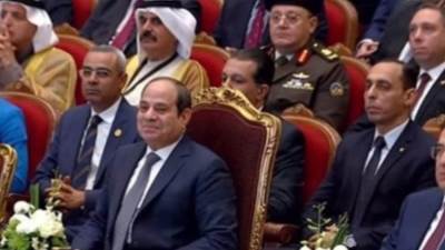 السيسي يؤكد تراجع إيردات قناة السويس لـ 50%