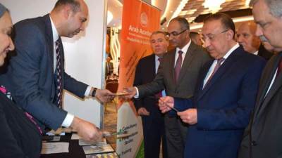 محافظ الإسكندرية ونائب وزير الإسكان يفتتحان مؤتمر استدامة الصناعة الوطنية في مجال خدمات المياه والصرف الصحي