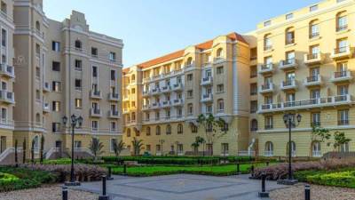 وزير الإسكان يتابع موقف تقدم الأعمال بمشروعات العاصمة الإدارية الجديدة