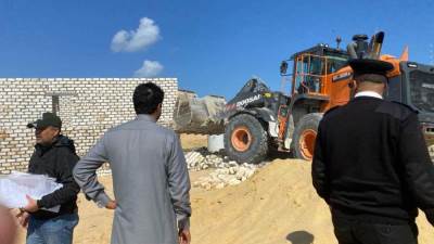 وزير الإسكان يُصدر قراراً بإزالة التعديات عن مساحة 168 فدانا بمدينة برج العرب الجديدة