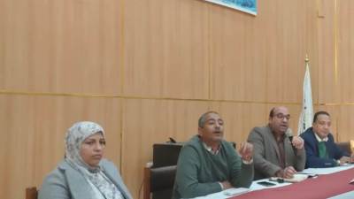 رئيس جهاز سوهاج الجديدة يجتمع بسكان المدينة لمناقشة مقترحاتهم ومطالبهم
