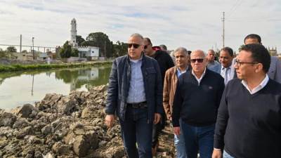 «سويلم» يوجه بسرعة إزالة التعديات علي ترعة بورسعيد