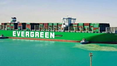 «ميناء السخنة» يستقبل سفينة الحاويات «Ever Goods»
