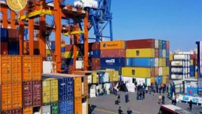 متحدث الوزراء: الإفراج الفوري عن سلع أساسية بقيمة 2 مليار دولار