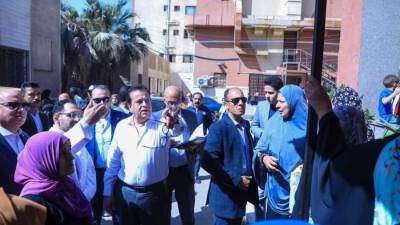 وزير الصحة يحيل للتحقيق مسؤولي قسم الطوارئ بمستشفى بلبيس المركزي