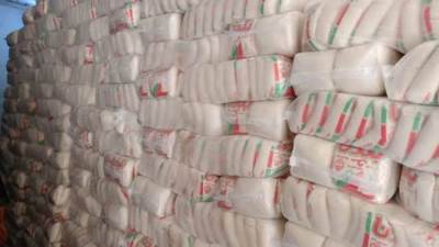 الحكومة توافق على استيراد مليون طن سكر