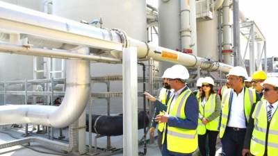 نائب وزير الإسكان ووفد أوربي يزورون أكبر محطة معالجة صرف صحي بالإسكندرية