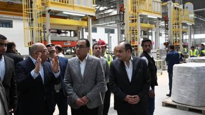 مدبولي: الدولة تسعى إلى توطين مختلف الصناعات محليًا بمشاركة القطاع الخاص