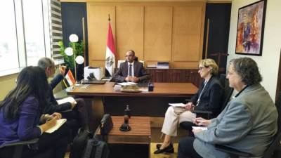 «الإسكان» تبحث مع البنك الدولي  موقف المشروعات المشتركة الجاري تنفيذها