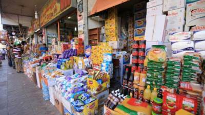 الحكومة تنفي رفع أسعار السلع التموينية خلال الشهر الجاري