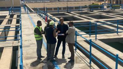 وزير الإسكان يتابع موقف مشروعات محطات تنقية مياه الشرب ومعالجة الصرف الصحي بـ4 مدن جديدة