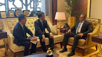 مذكرة تفاهم بين شركة العاصمة الإدارية وبلدة دونجبا بالعاصمة الصينية بكين  لتبادل التكنولوجيا المتطورة