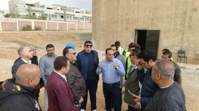 رئيس جهاز الشروق يتفقد مشروع خزان المياه النقية بالإسكان العائلي