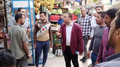 حملات مكثفة بالشروق لرفع الإشغالات من الأسواق التجارية